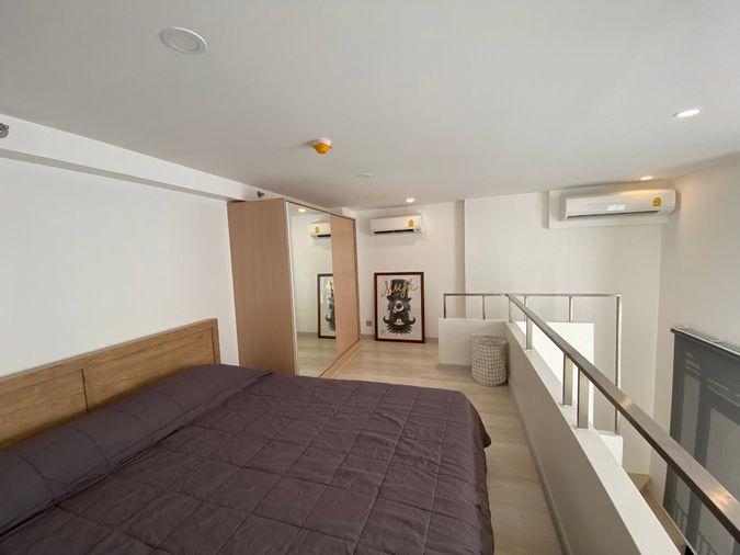 รูป P-55491 ให้เช่า ไนท์ บริดจ์ ไพร์ม สาทร  แบบ Duplex  | เฟอร์นิเจอร์ครบ | ใกล้ BTS ช่องนนทรี | พร้อมเข้าอยู่ 📞 Line ID: @easythaihome | 085-592-2897 - รูปที่ 1/12