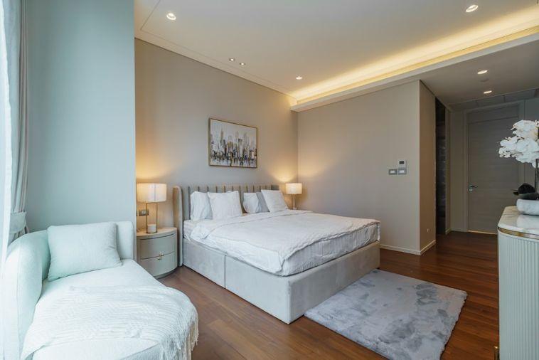 รูป The Residences at Sindhorn Kempinski ห้องฟีลดูอบอุ่น ลงตัวทั้งฟังก์ชันและการดีไซน์ โดดเด่นด้วยวิวสวนลุมพินีสีเขียวขจีที่มองเห็นได้จากในห้อง - รูปที่ 9/14