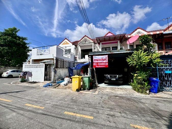 รูป ขายทาวเฮ้าส์ บ้านเฟื่องฟ้า 9 เฟส 2 ซอยมังกร เทพารักษ์ บ้านสวยราคาดี (N.1908) - รูปที่ 13/15