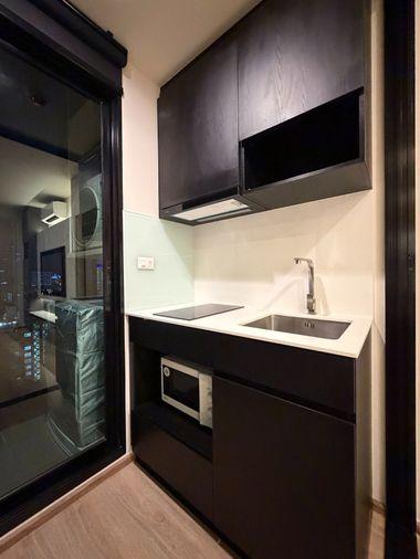 รูป 🏢 ให้เช่าคอนโด : Nue District R9 Rama 9 (นิว ดิสทริค อาร์ไนน์ พระราม 9)   รหัสทรัพย์ | 📌LNP-C14310  - รูปที่ 9/15