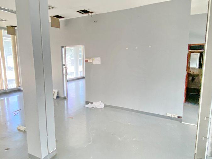 picture HK0186, Office Building for rent 2 Br, Huaikhwang. - 11/12