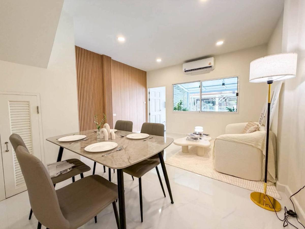 รูป ⭐✨RH-119 ขายทาวน์โฮมปริญลักษณ์ไลท์ สามัคคี ( Parinyaluck Light Samakkee )✨⭐ - รูปที่ 1/16