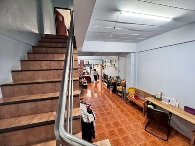 รูป ขายทาวเฮ้าส์ บ้านเฟื่องฟ้า 9 เฟส 2 ซอยมังกร เทพารักษ์ บ้านสวยราคาดี (N.1908) - รูปที่ 5/15