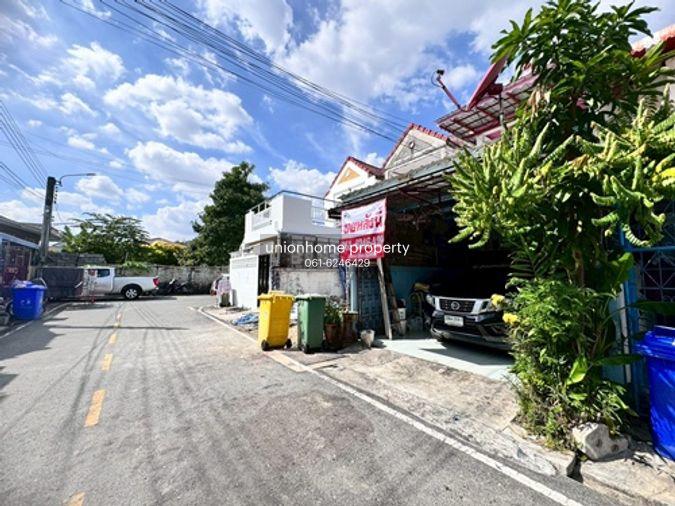 รูป ขายทาวเฮ้าส์ บ้านเฟื่องฟ้า 9 เฟส 2 ซอยมังกร เทพารักษ์ บ้านสวยราคาดี (N.1908) - รูปที่ 2/15