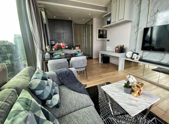 รูป 28 Chidlom คอนโดหรูห้องมุมชั้นสูง วิวเมืองพาโนรามา ตกแต่งหรูสไตล์ Modern Luxury ผนังหินอ่อน มีมุม Daybed ริมหน้าต่างไว้นั่งชิลชมวิว - รูปที่ 3/9