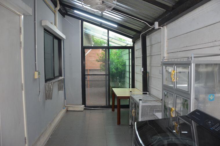 picture Single house to let , 5 bedrooms, 4 bathrooms, ready to move in, suitable for a family/office. - 16/29