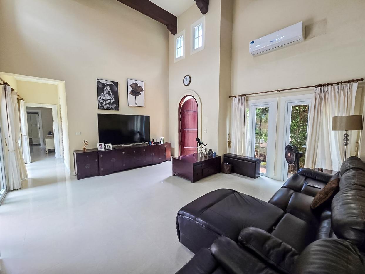 รูป 3 Bedroom Modern Loft Mediterranean Pool Villa for Rent Pattaya - รูปที่ 5/16