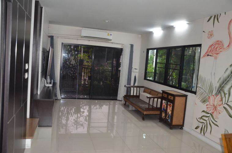 picture Single house to let , 5 bedrooms, 4 bathrooms, ready to move in, suitable for a family/office. - 1/29