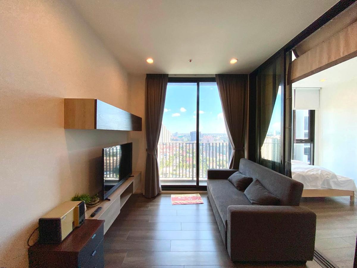 รูป ให้เช่า 🔥 Whizdom Essence Sukhumvit 🔥 2 ห้องนอน 2 ห้องน้ำ เฟอร์นิเจอร์ และ เครื่องใช้ไฟฟ้าครบ  - รูปที่ 5/10