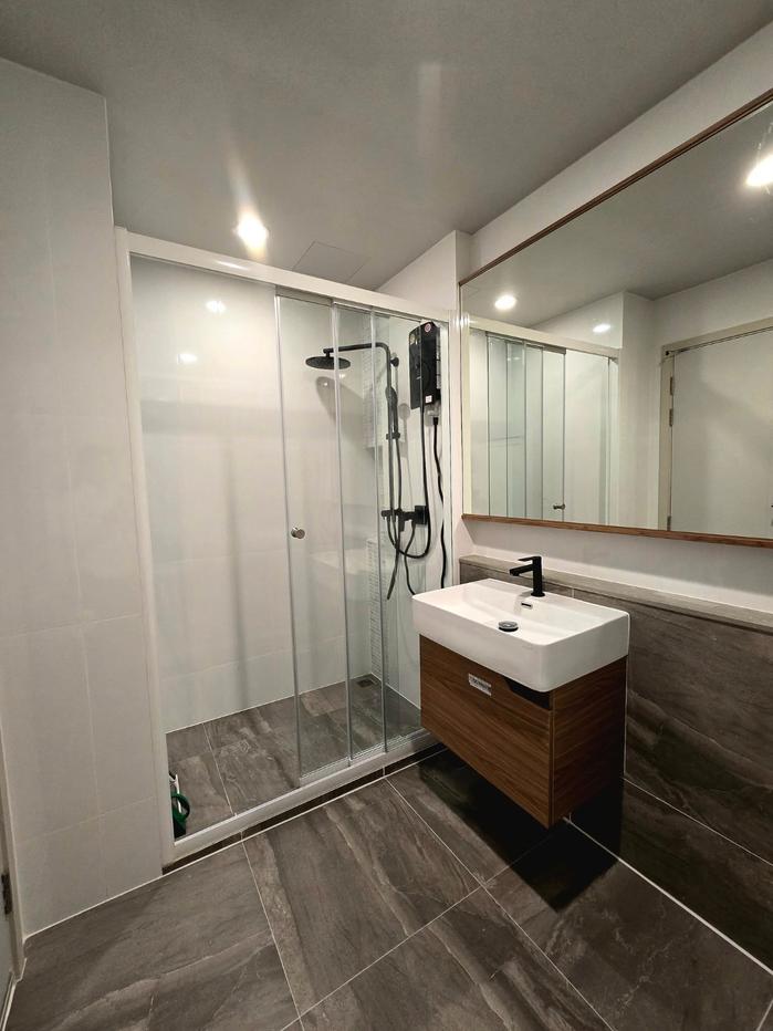 picture Culture Thonglor, a condo fully decorated in soft beige tones. Tight functional layout  Large built-in wardrobe  Ready to move in - 9/10