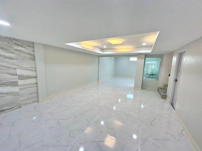 picture HK0441, Home Office for rent 3 Br,  Ratchada-Ladphrao. - 3/14