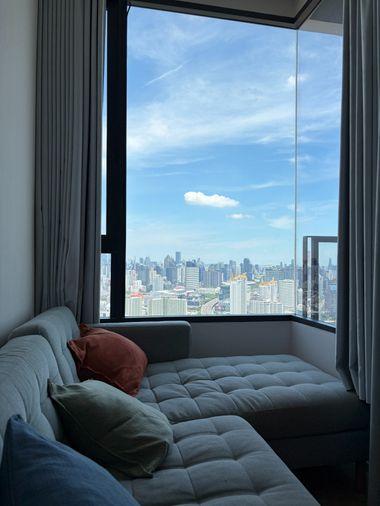 รูป Landmark at MRTA Station คอนโด Loft เพดานสูงสไตล์ไม้ธรรมชาติ วิวเมืองกว้าง ครัวปิดกั้นกระจก เฟอร์นิเจอร์ครบ สภาพสวยพร้อมเข้าอยู่ - รูปที่ 2/13