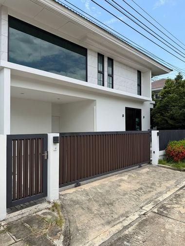 รูป ให้เช่า บ้านเดี่ยว 2 ชั้น เพอร์เฟค เพลส พระราม 9–กรุงเทพกรีฑา บ้านใหม่ Fully Furnished พร้อมเข้าอยู่ (H6944) - รูปที่ 1/35