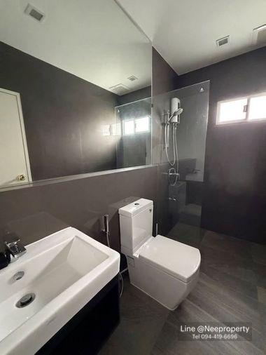 รูป ขาย บ้านเดี่ยว 2 ชั้น เพอร์เฟค เพลส พระราม 9–กรุงเทพกรีฑา บ้านใหม่ Fully Furnished พร้อมเข้าอยู่ (H6944) - รูปที่ 29/35