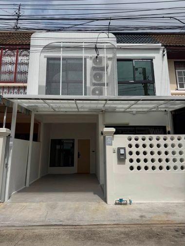รูป ให้เช่า ทาวน์เฮ้าส์ สวย ทำเลสุขุมวิท 48 | พร้อมเข้าอยู่ (TH6923) - รูปที่ 1/13