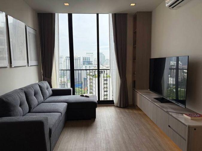 picture Noble State Sukhumvit 39 | Convenient location, connecting to Sukhumvit, Asoke, Thonglor, and Phetchaburi Road. #2026080615266 - 2/5