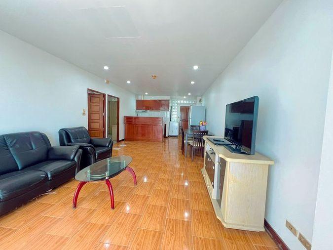 picture Urgent sale! Eastern Tower Sriracha condo. Great value, city center location. - 2/16