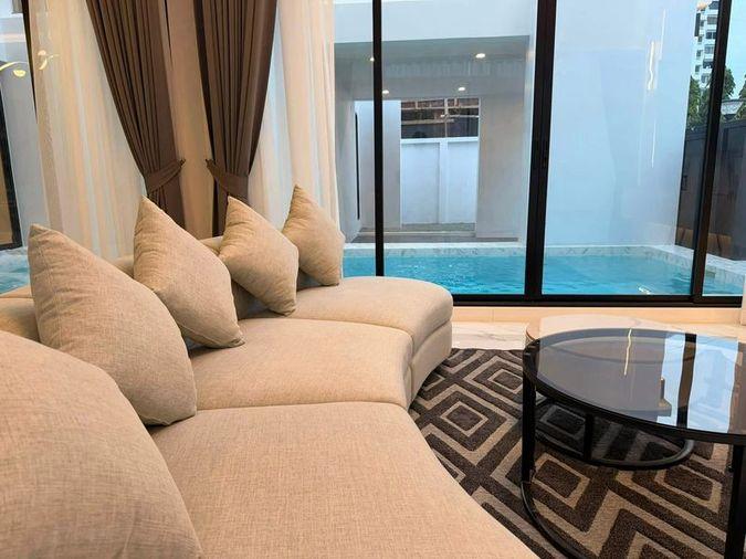 รูป Luxury Pool Villa พัทยา สร้างใหม่ ใกล้ทะเลดงตาล สวยหรู มีสระส่วนตัว - รูปที่ 4/16