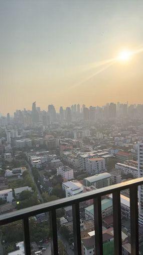 รูป 🏙️✨ ให้เช่า คอนโด Thonglor–Phetchaburi | 1 Bedroom วิวเมือง  💰 ค่าเช่า 18,000 บาท/เดือน - รูปที่ 2/6