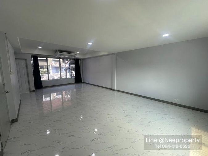รูป ให้เช่า โฮมออฟฟิศ 4 ชั้น ลาดพร้าว 80 | ทำเลทะลุรัชดา–เหม่งจ๋าย พร้อมอยู่ (HO6915) - รูปที่ 9/27
