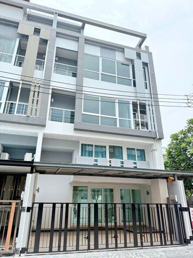 รูป HK0381♛♚ทาวน์โฮม 3 ห้องนอน ให้เช่า𝓼ขาย⚝ลาดพร้าว♜MRT ลาดพร้าว 71∞099-5919653,065-9423251▚Line@sureresidence - รูปที่ 1/23