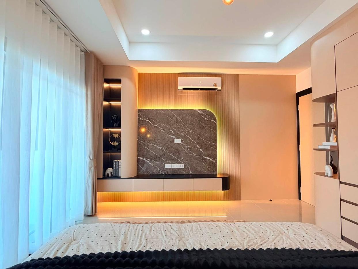 picture Modern Townhouse for Sale Jomtien Pattaya - 17/28