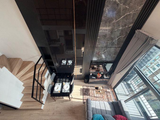 picture Luxury duplex 2Bedroom in Rama 9 with soaring ceilings & natural light. - 4/10