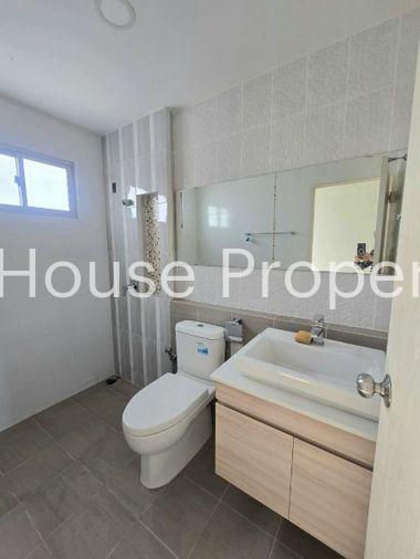 picture Single corner unit for sale in Grand Valley, a quality project located near Nong Mon, Chonburi. - 10/13
