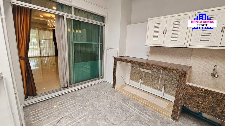 รูป 🔥 ขายทาวน์โฮม 3 ชั้น 🏡 บ้านกลางเมือง เออบาเนี่ยน สุขุมวิท 113 | Baan Klang Muang Urbanion Sukhumvit 113 - รูปที่ 6/23