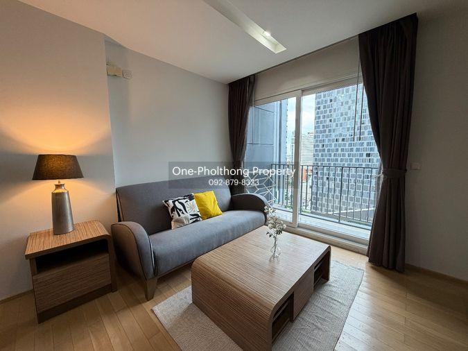 picture Luxury 1-Bedroom with Stunning Views, Fully Furnished & Move-In Ready - 10/11