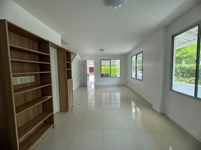 รูป ให้เช่าทาวน์โฮม 3 ชั้น ทาวน์พลัส อ่อนนุช-ลาดกระบัง ซอยลาดกระบัง 20/1 **21,000 บาท/ด.** (N.2288) - รูปที่ 22/24