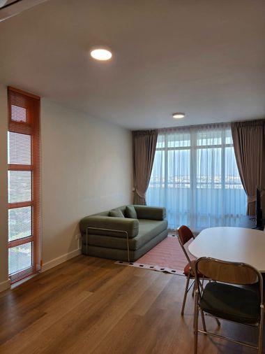 picture For Sale Victoria Lake View 😊 - 16/18