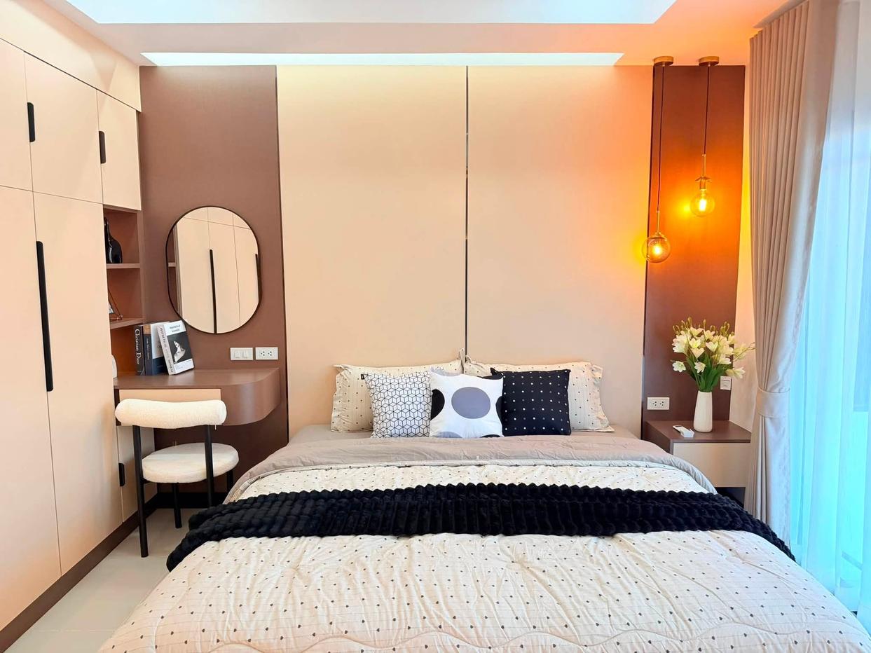 picture Modern Townhouse for Sale Jomtien Pattaya - 14/28