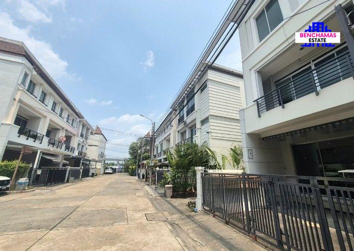 รูป 🔥 ขาย ทาวน์เฮาส์ บ้านกลางเมือง เดอะรอยัล โมนาโค ศรีนครินทร์-พัฒนาการ (Baan Klang Muang The Royal Monaco Srinakarin-Phatthanakan) - รูปที่ 3/11