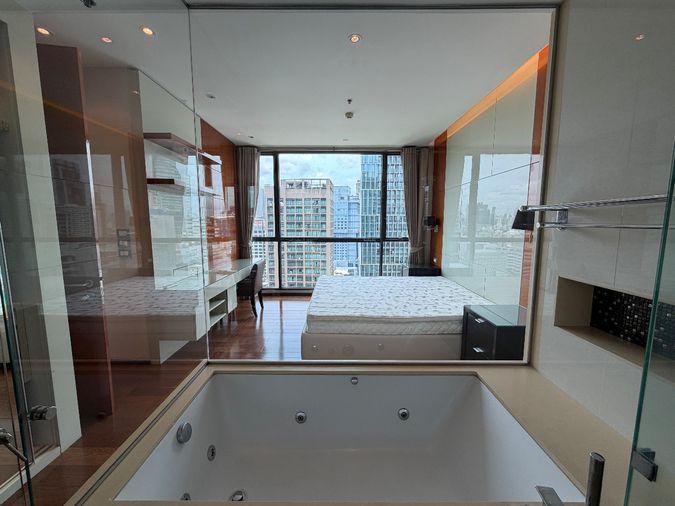picture Best priced 2-Bedroom unit in the building only 39,900THB/Month! - 1/20