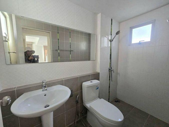 picture Single corner unit for sale in Grand Valley, a quality project located near Nong Mon, Chonburi. - 9/13