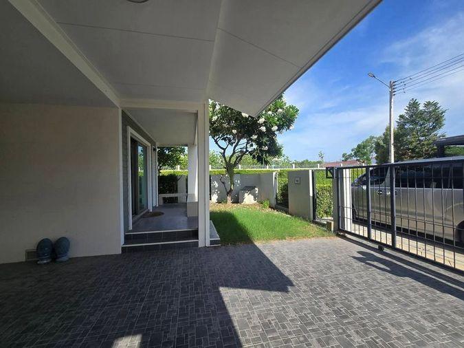 picture Single corner unit for sale in Grand Valley, a quality project located near Nong Mon, Chonburi. - 13/13
