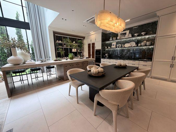 รูป Where Automotive Passion Meets Luxury Living: DAVEN Rama 9. - รูปที่ 3/12