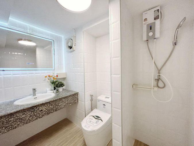 รูป ME2500463 ขายคอนโดห้องใหญ่ Bangna Place ห้องสวยพร้อมอยู่ เฟอร์ครบ 1.29 ล้าน ฟรีโอน - รูปที่ 9/10