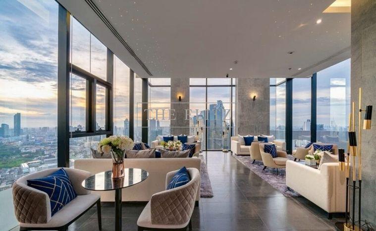 รูป  ✨The Ultimate Urban Sanctuary | High-Ceiling Duplex Layout with Panoramic Skyline Views ✨ - รูปที่ 8/12