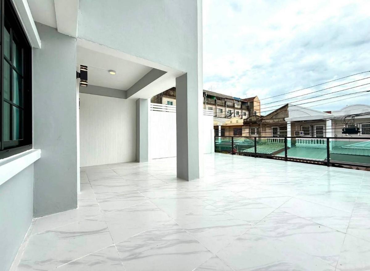 picture ⭐✨ RH-135 3-Story Townhome for Sale (Phetkasem 68 Soi 10) ✨⭐ - 13/20