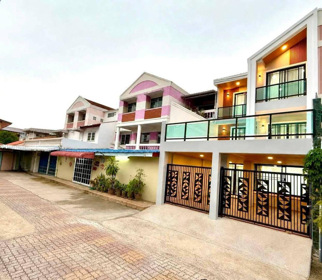 picture ⭐✨ RH-135 3-Story Townhome for Sale (Phetkasem 68 Soi 10) ✨⭐ - 2/20