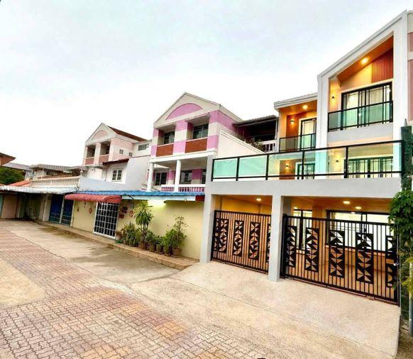 picture ⭐✨ RH-135 3-Story Townhome for Sale (Phetkasem 68 Soi 10) ✨⭐ - 2/20