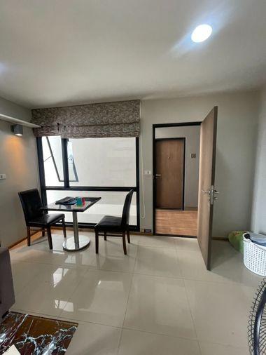 picture For Rent The Tempo Phaholyothin – 2 Bedrooms, 2 Bathrooms, Corner Unit, Separate Kitchen - 10/14