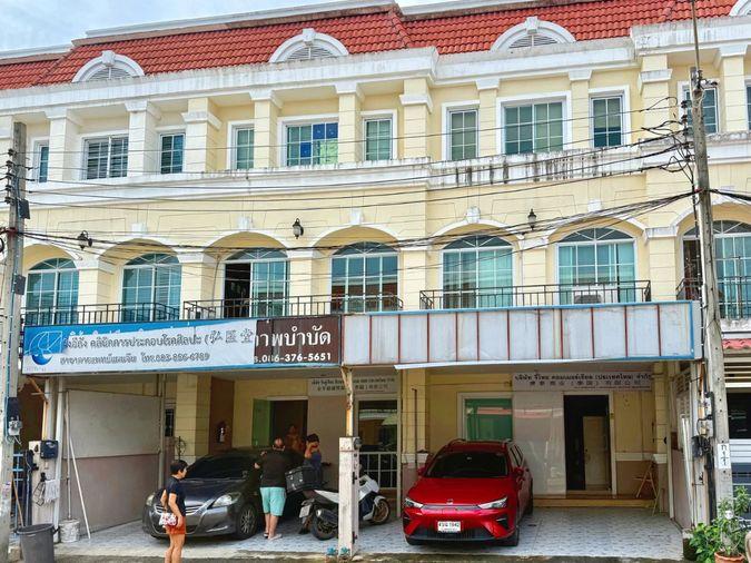 รูป 🏠 ขายบ้าน : ทาวน์โฮม วโรดมเพลส   รหัสทรัพย์ | 📌LNP-H1110 - รูปที่ 3/18