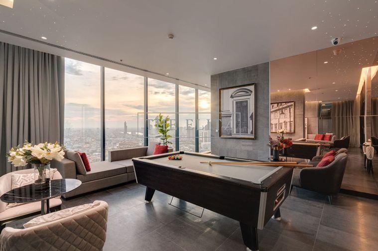 รูป  ✨The Ultimate Urban Sanctuary | High-Ceiling Duplex Layout with Panoramic Skyline Views ✨ - รูปที่ 9/12