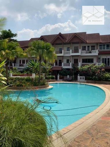 รูป Villa 49 Sukhumvit 49 | Townhouse 4 ชั้น | 3+1 ห้องนอน | 400 ตร.ม. | ใกล้ BTS พร้อมพงษ์ Line ID: puttcapital - รูปที่ 1/10