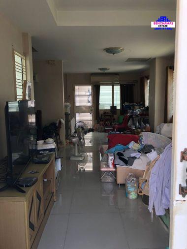 รูป 🏠 ขาย บ้านแฝด หมู่บ้านชวนชื่น เพชรเกษม 81 (เฟส 2) แปลงสวย ทำเลเงียบสงบ ไม่มีรถจอดขวางหน้าบ้าน✅ เดินทางสะดวกเข้า-ออกได้หลายเส้นทาง - รูปที่ 4/9