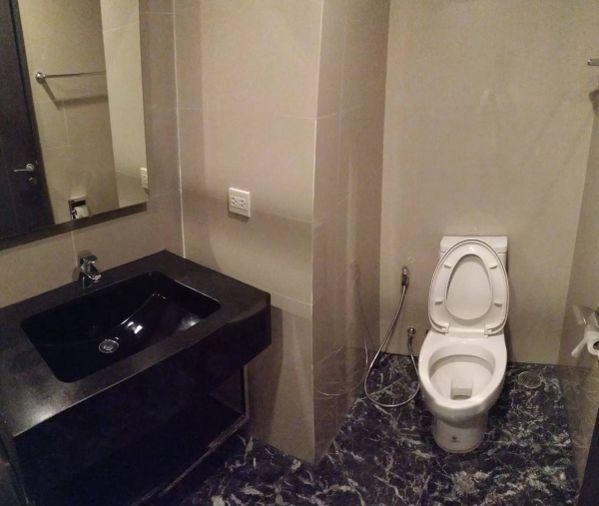 picture   Condo for rent :The Edge Sukhumvit 23  ((BTS Asoke) MK-02 line @livingbkk  - 11/14
