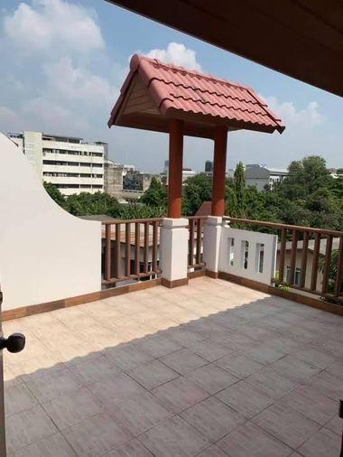 รูป RS7374 ให้เช่า Townhouse 4 ชั้น Villa 49 Sukhumvit ใกล้ BTS พร้อมพงษ์ - รูปที่ 12/15